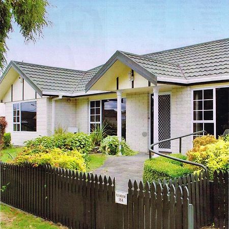 Tui House Villa Taupo Eksteriør bilde