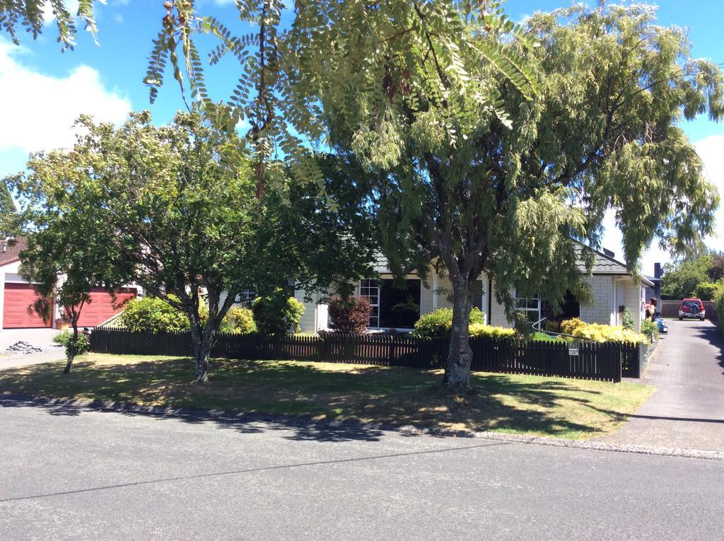Tui House Villa Taupo Eksteriør bilde