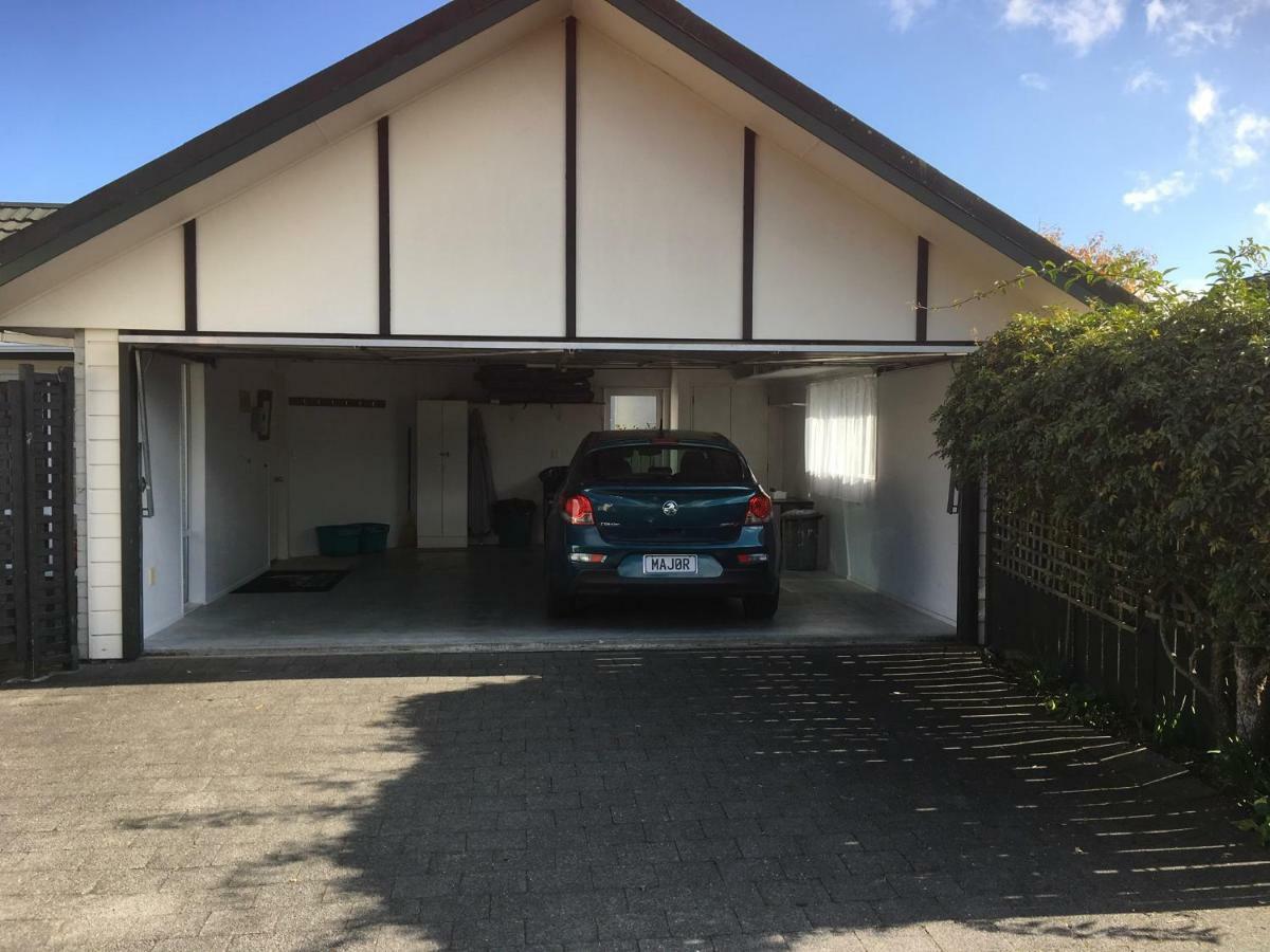 Tui House Villa Taupo Eksteriør bilde
