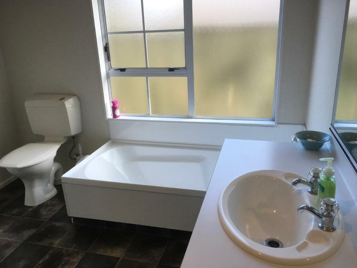 Tui House Villa Taupo Eksteriør bilde